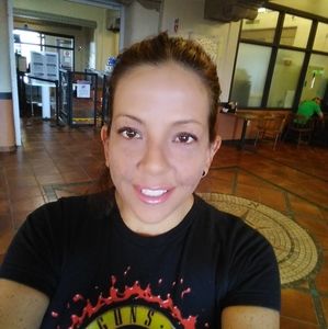 Meet your Posher, Adriana